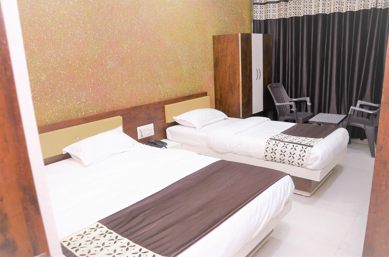 Hotel Bansidhar Somnath Bagian luar foto