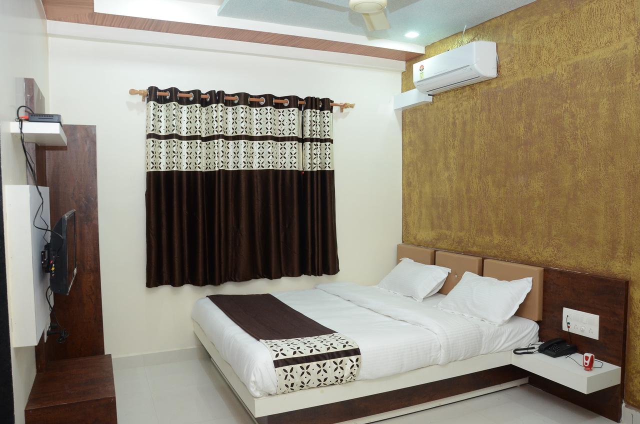 Hotel Bansidhar Somnath Bagian luar foto