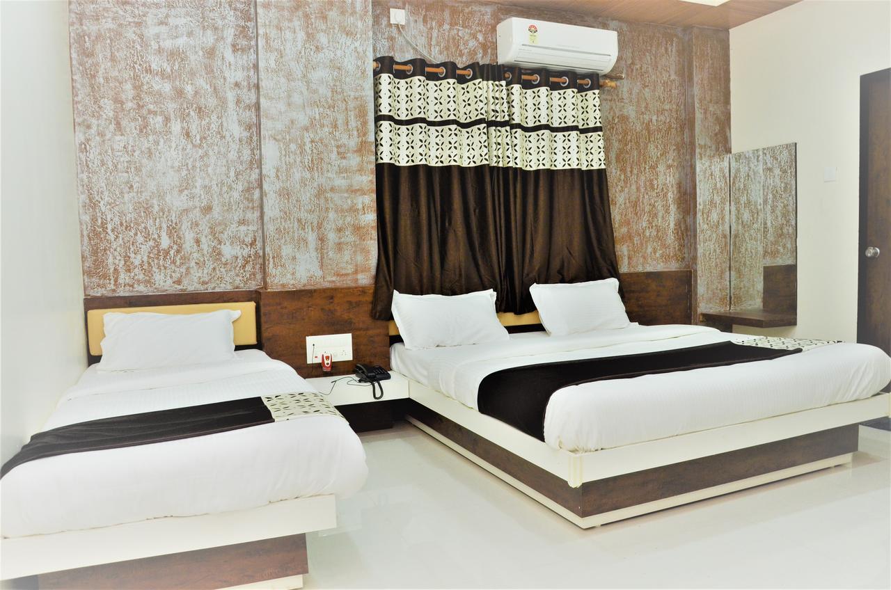 Hotel Bansidhar Somnath Bagian luar foto