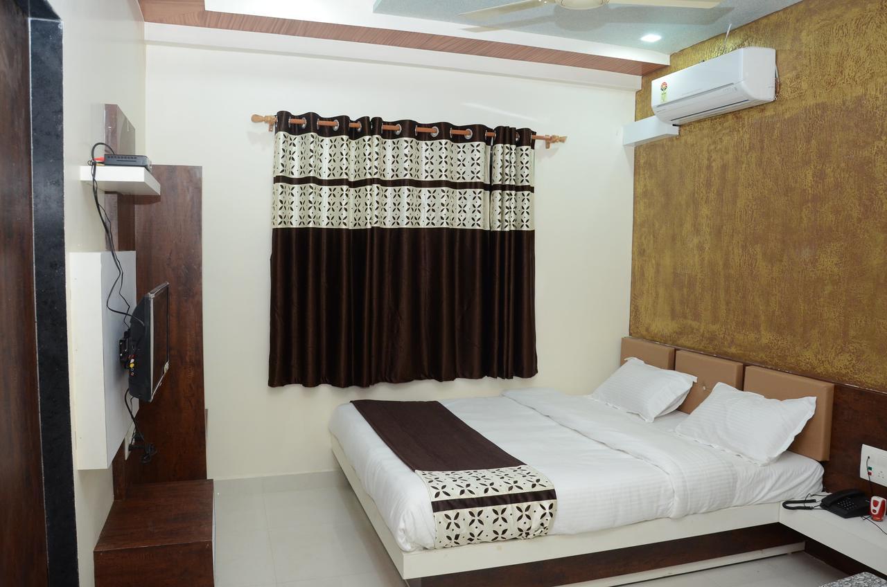 Hotel Bansidhar Somnath Bagian luar foto