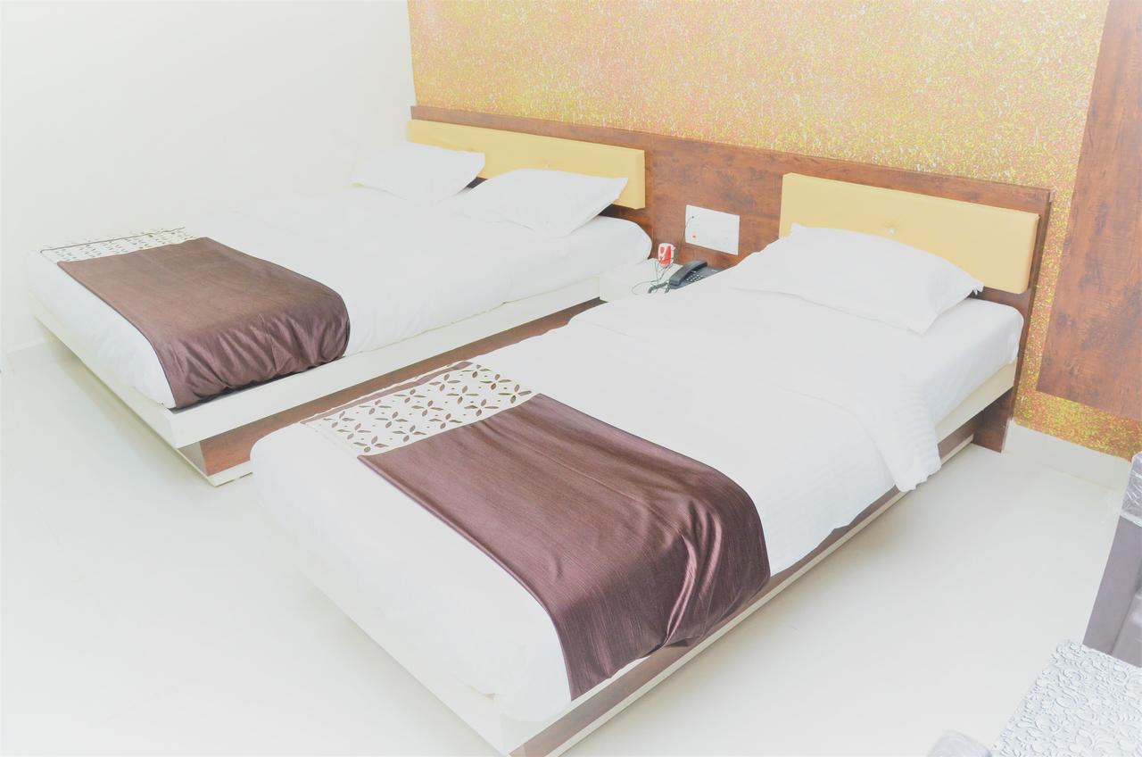 Hotel Bansidhar Somnath Bagian luar foto