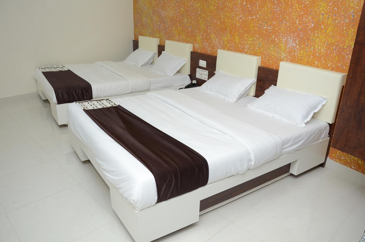 Hotel Bansidhar Somnath Bagian luar foto