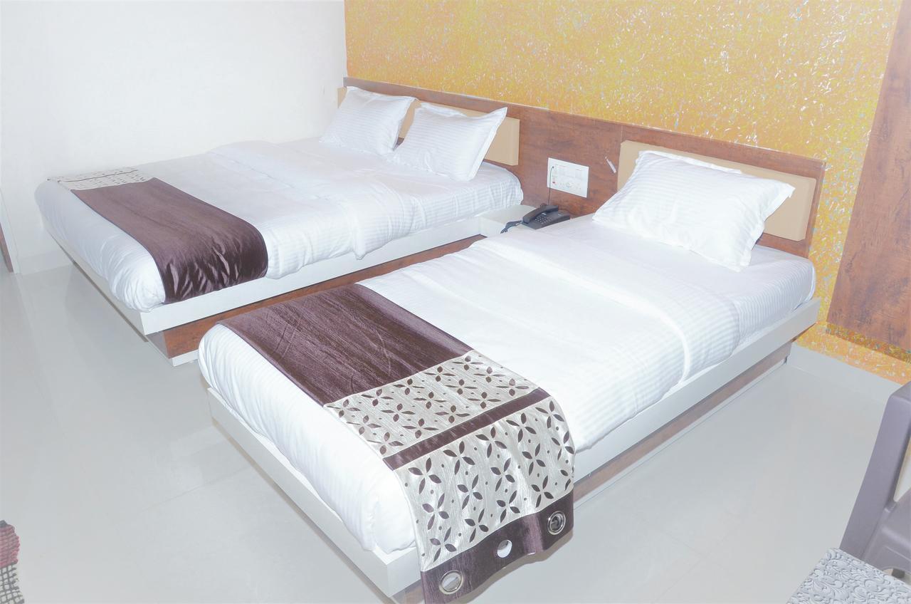 Hotel Bansidhar Somnath Bagian luar foto